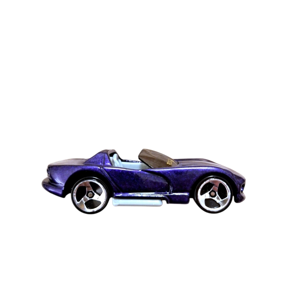 Hot Wheels Purple 1992 Dodge Viper RT/10 Car